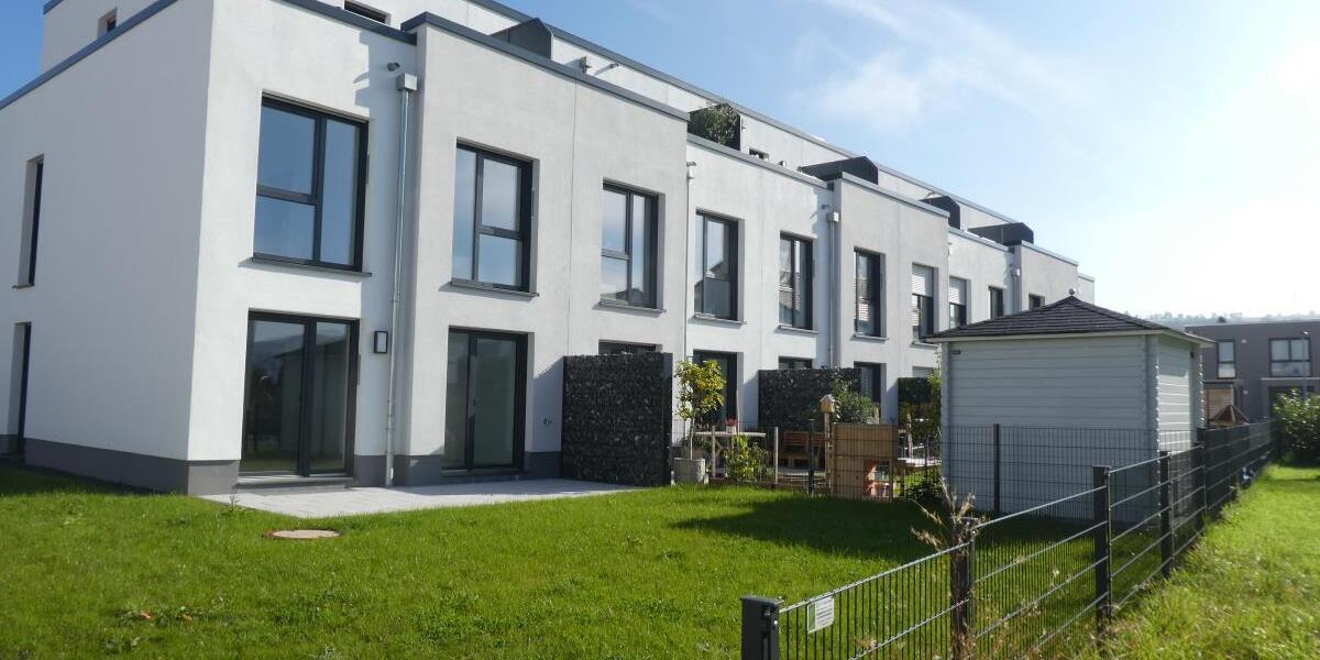 Tarforster Höhe-Passivhäuser mit schöner Dachterrasse, KFW 40 Familenförderung ab 0,01 % möglich - Reihenhaus Trier Kürenz | Angebot:25281255