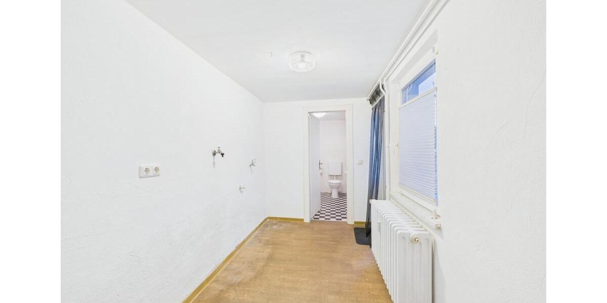 Doppelhaushälfte Wasserliesch - 15 Zimmer, 445 m&sup2;, 920.000&euro; | Angebot:27223050