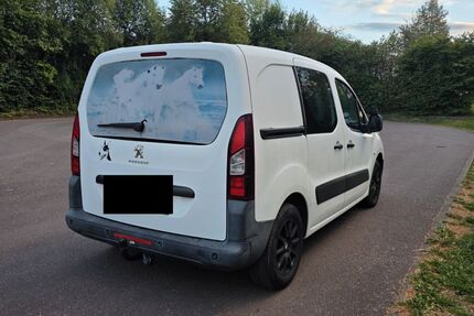 Peugeot Partner 199.999 km 3.999 &euro; Kell am See 54427