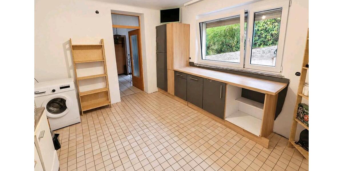 Doppelhaushälfte Mettlach - 7 Zimmer, 100 m&sup2;, 96.000&euro; | Angebot:27412883