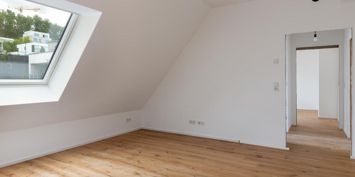 Trier-Feyen neue Maisonettewohnung mit Flair, moderner Heiztechnik sowie toller Weitsicht - Dachgeschoßwohnung Trier Feyen-Weismark | Angebot:27351418