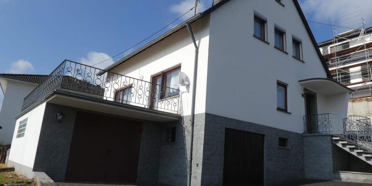 Achtung junge Familie - Freistehendes Wohnhaus mit 2 Garagen und großen Terrassen in Fell - Einfamilienhaus Fell | Angebot:27230310