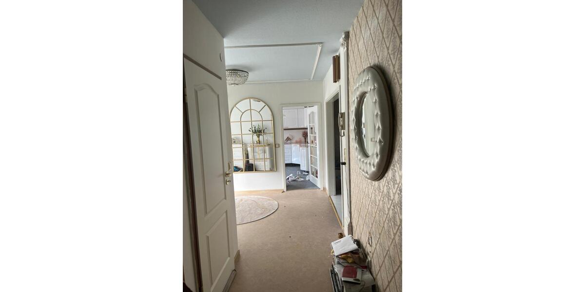 Einfamilienhaus Nonnweiler - 7 Zimmer, 300 m&sup2;, 350.000&euro; | Angebot:27457417
