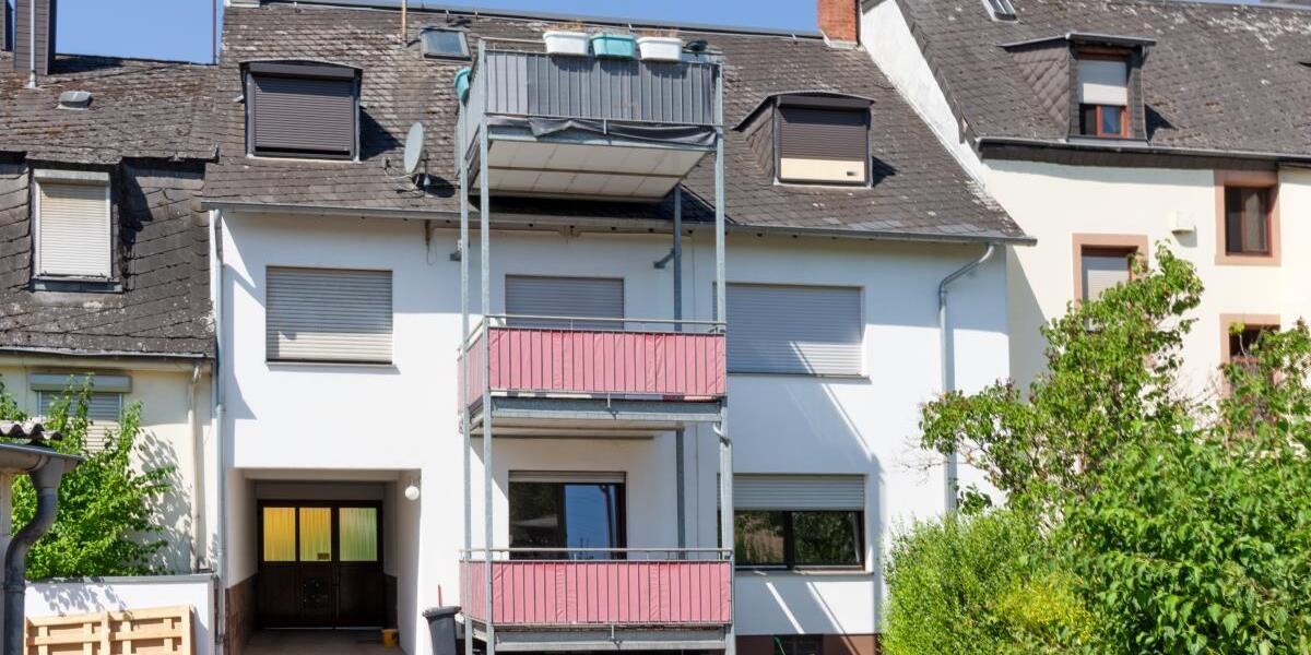 Gemütliche renovierte Wohnung mit schönem Balkon in gepflegtem Haus Trier-Ehrang - Etagenwohnung Trier West-Pallien | Angebot:27452109