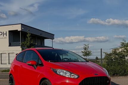 Ford Fiesta 171.000 km 3.300 &euro; Losheim am See 66679