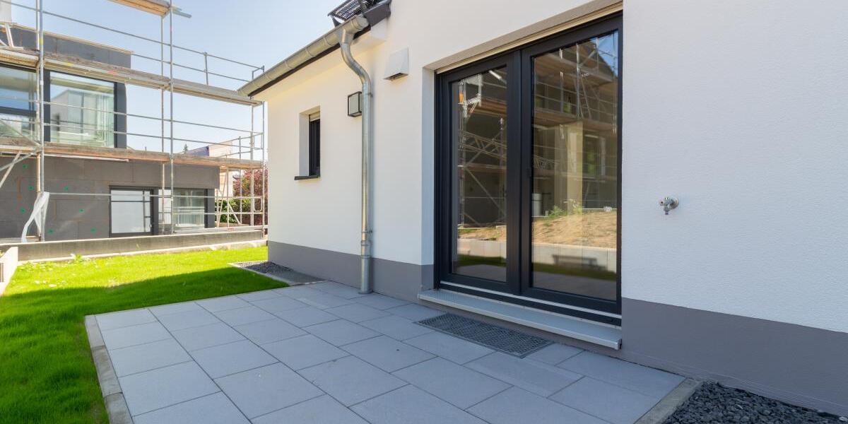 Neues vermietetes 3-Familienhaus als KFW 55 Energiesparhaus in ruhiger Lage Trier-Kernscheid - Mehrfamilienhaus, Wohnhaus Trier Kürenz | Angebot:18822890