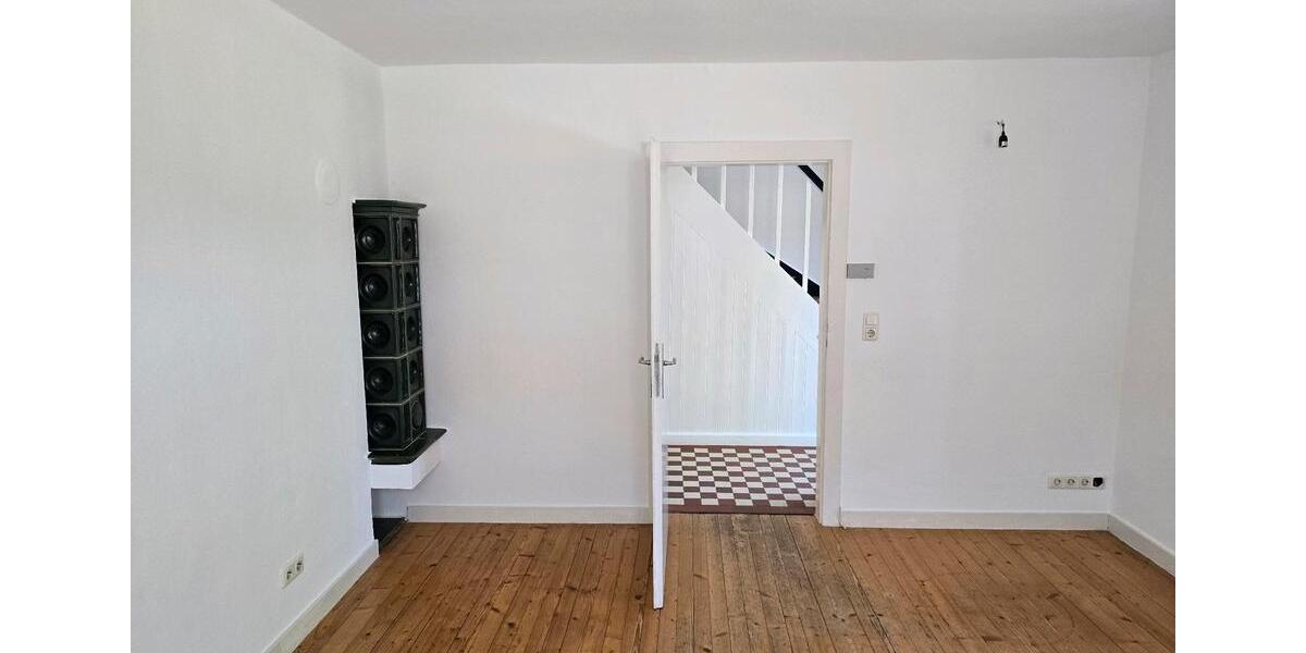 Bauernhaus, Landhaus Osburg - 4 Zimmer, 90 m&sup2;, 295.000&euro; | Angebot:26957958