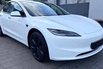 Tesla Model 3 41.900 km 33.950 &euro; Tünsdorf 66693