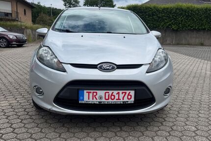 Ford Fiesta 258.000 km 2.300 &euro; Schweich-Issel 54338