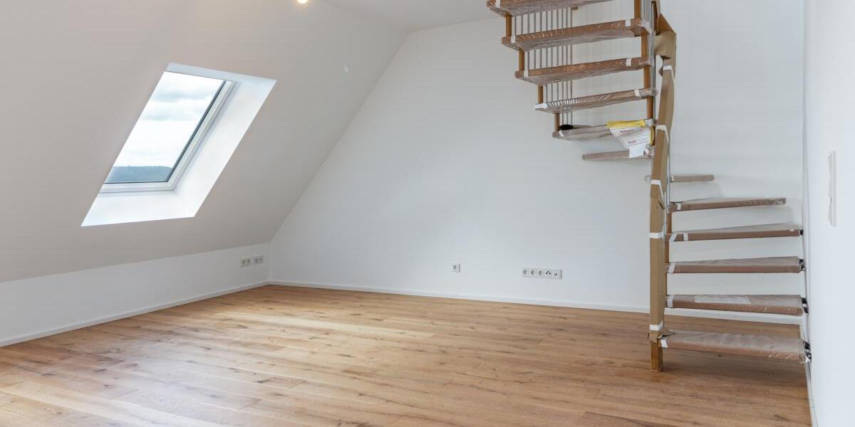 Trier-Feyen neue Maisonettewohnung mit Flair, moderner Heiztechnik sowie toller Weitsicht - Dachgeschoßwohnung Trier Feyen-Weismark | Angebot:27351418