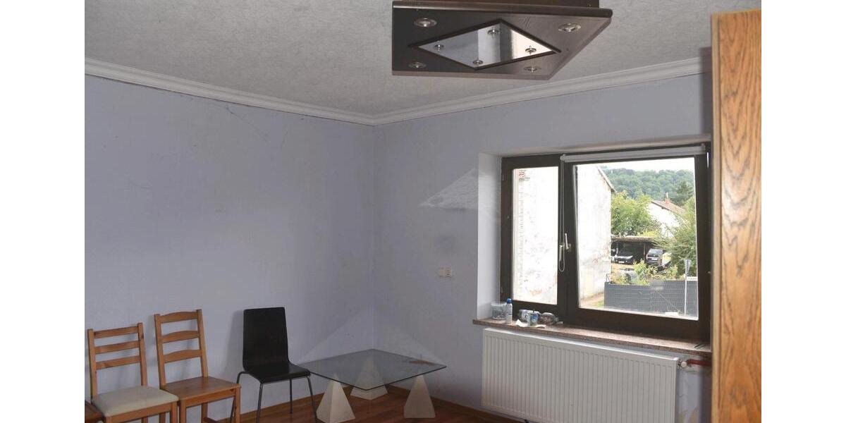 Einfamilienhaus Losheim am See - 11 Zimmer, 150 m&sup2;, 200.000&euro; | Angebot:27285440
