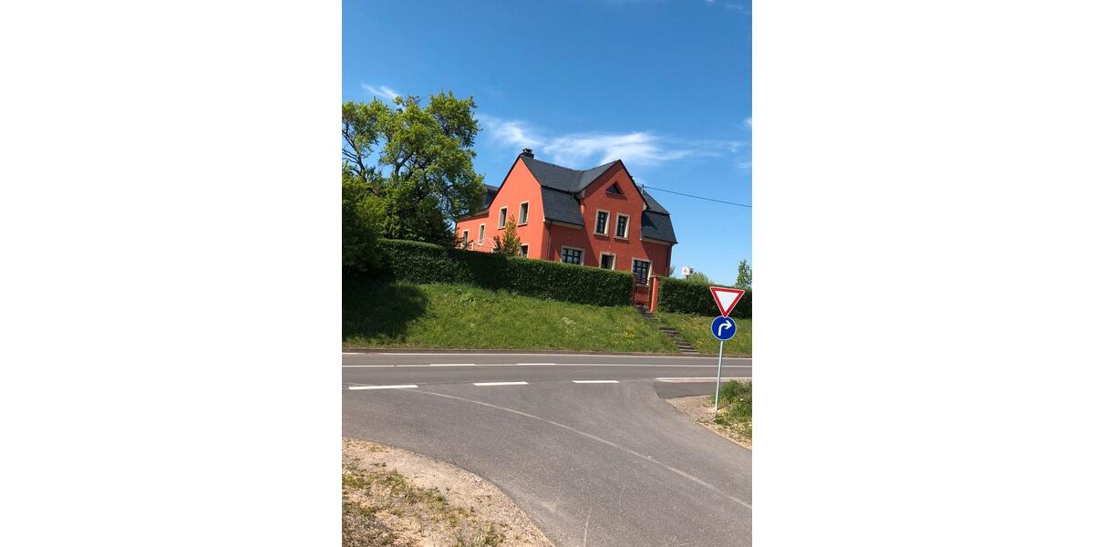Einfamilienhaus Bitburg - 9 Zimmer, 380 m&sup2;, 795.000&euro; | Angebot:27181974