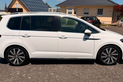VW Touran 188.000 km 15.800 &euro; Speicher 54662
