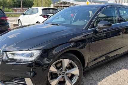 Audi A3 183.000 km 11.990 &euro; Konz 54329