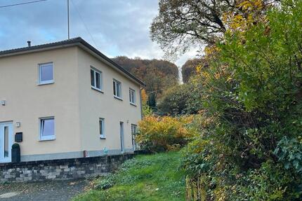 Haus Mettlach - 7 Zimmer, 180 m&sup2;, 649.000&euro; | Angebot:27425657