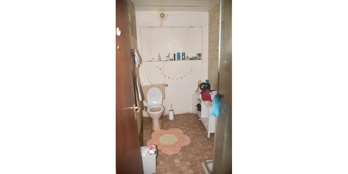 Einfamilienhaus Losheim am See - 11 Zimmer, 150 m&sup2;, 200.000&euro; | Angebot:27285440