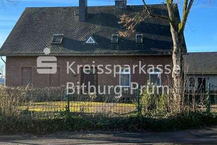 Haus Wißmannsdorf - 11 Zimmer, 269 m&sup2;, 275.000&euro; | Angebot:25196394