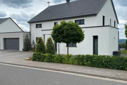 Haus Olsdorf - 5 Zimmer, 208 m&sup2;, 845.000&euro; | Angebot:27230624