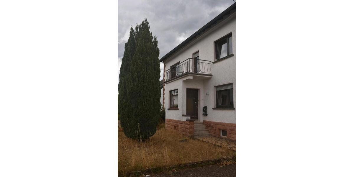 Einfamilienhaus Losheim am See - 11 Zimmer, 150 m&sup2;, 200.000&euro; | Angebot:27285440