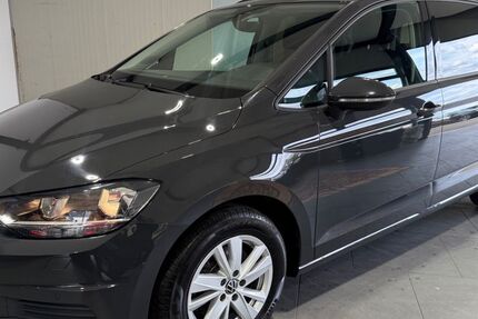 VW Touran 65.000 km 23.990 &euro; Ayl 54441