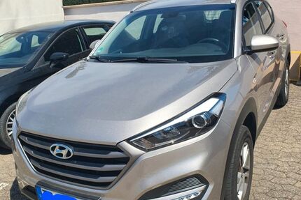 Hyundai TUCSON 115.000 km 14.500 &euro; Konz 54329
