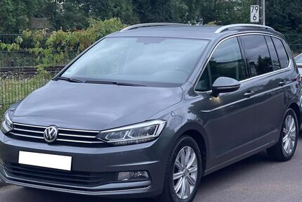 VW Touran 166.500 km 14.999 &euro; Konz bei Trier 54329