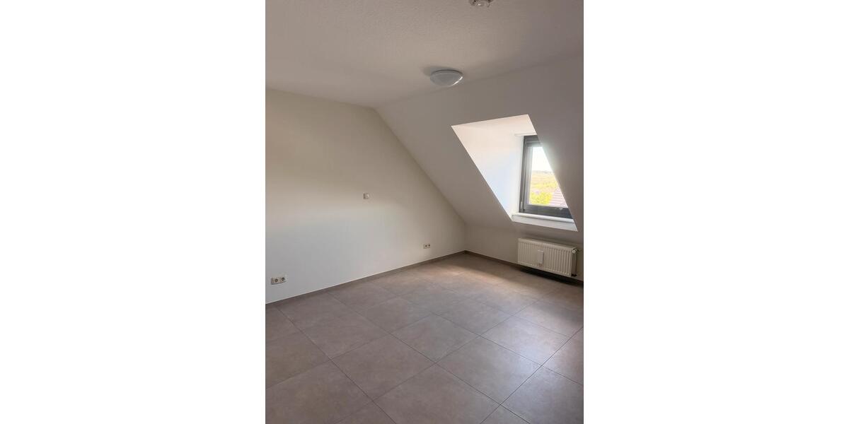Dachgeschoßwohnung Bitburg - 3 Zimmer, 66 m&sup2;, 196.000&euro; | Angebot:27436954