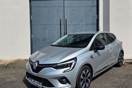 Renault Clio 27.000 km 13.980 &euro; Spangdahlem 54529