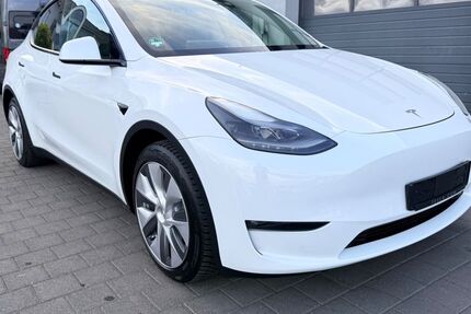 Tesla Model Y 71.800 km 31.950 &euro; Tünsdorf 66693