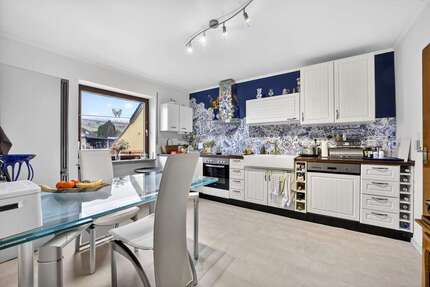 Haus Mannebach - 4 Zimmer, 135 m&sup2;, 235.000&euro; | Angebot:25218011