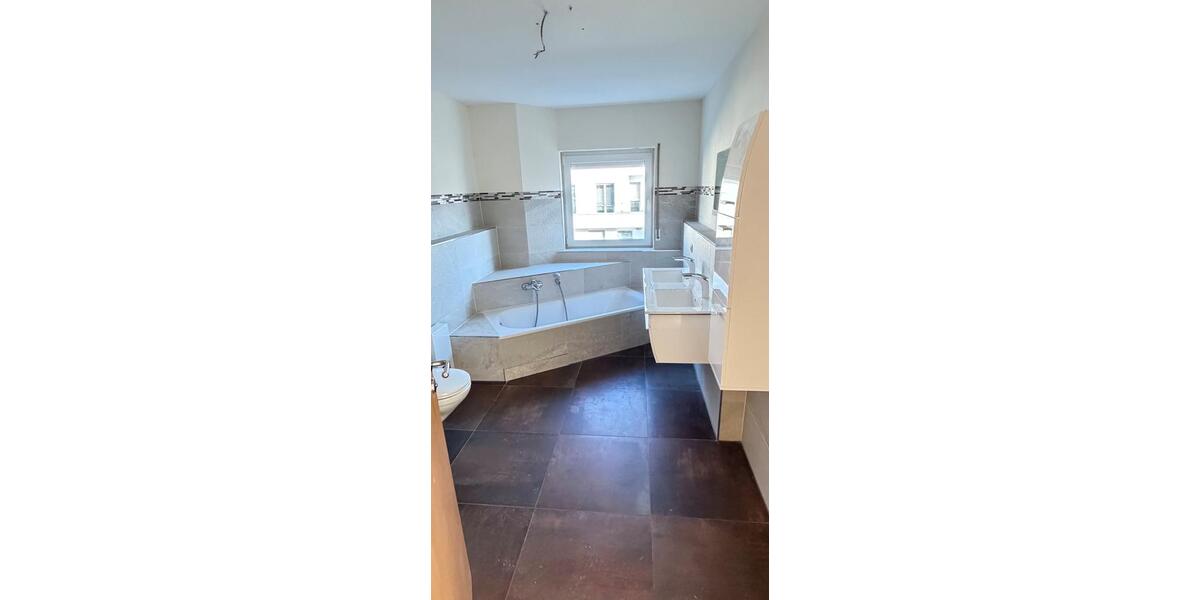 Dachgeschoßwohnung Trier Kürenz - 5 Zimmer, 148 m&sup2;, 479.000&euro; | Angebot:27446318