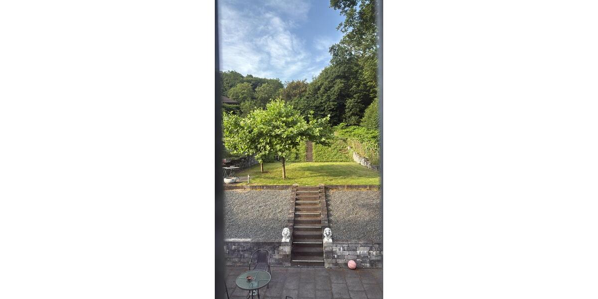 Einfamilienhaus Mettlach - 7 Zimmer, 180 m&sup2;, 649.000&euro; | Angebot:27425657