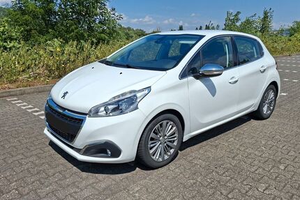 Peugeot 208 36.000 km 9.500 &euro; Trier 54294