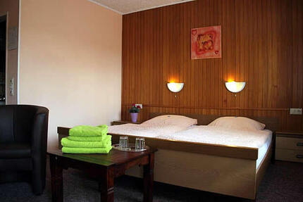 Romatisches Hotel mit Restaurant in der Eifel - Gewerbeobjekt Bitburg | Angebot:26477317