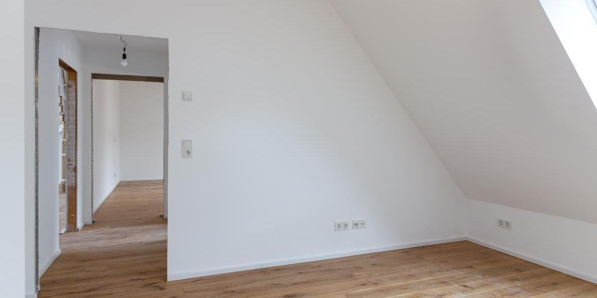 Trier-Feyen neue Maisonettewohnung mit Flair, moderner Heiztechnik sowie toller Weitsicht - Dachgeschoßwohnung Trier Feyen-Weismark | Angebot:27351418