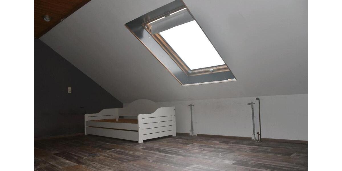 Einfamilienhaus Losheim am See - 11 Zimmer, 150 m&sup2;, 200.000&euro; | Angebot:27285440