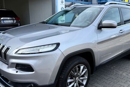 Jeep Cherokee 130.000 km 12.590 &euro; Ayl 54441