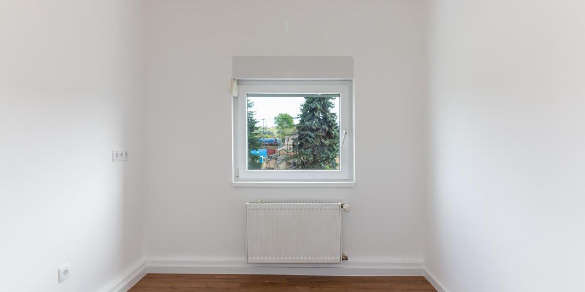 Trier-Ehrang -Teilrenoviertes Wohnhaus für die große Familie oder als 3-Familienhaus - Reihenhaus Trier West-Pallien | Angebot:27370732