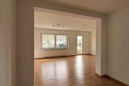 Wohnung Binsfeld - 4 Zimmer, 122 m&sup2;, 899&euro; | Angebot:26999201