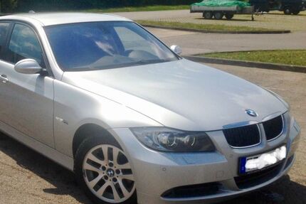 BMW 320 215.000 km 4.900 &euro; Föhren 54343