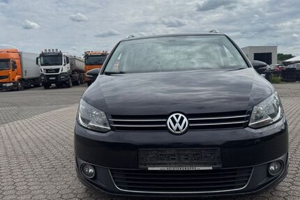VW Touran 241.000 km 5.700 &euro; Schweich-Issel 54338