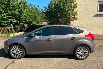 Ford Focus 122.000 km 4.700 &euro; Minheim 54518