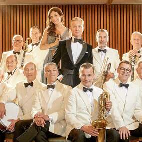 Max Raabe & Palast Orchester - PREMIUM SEATS 09.05.2027 SWT Arena