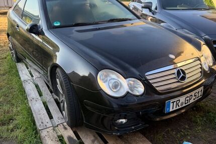 Mercedes-Benz CL 220 301.000 km 1.950 &euro; Saarburg 54439