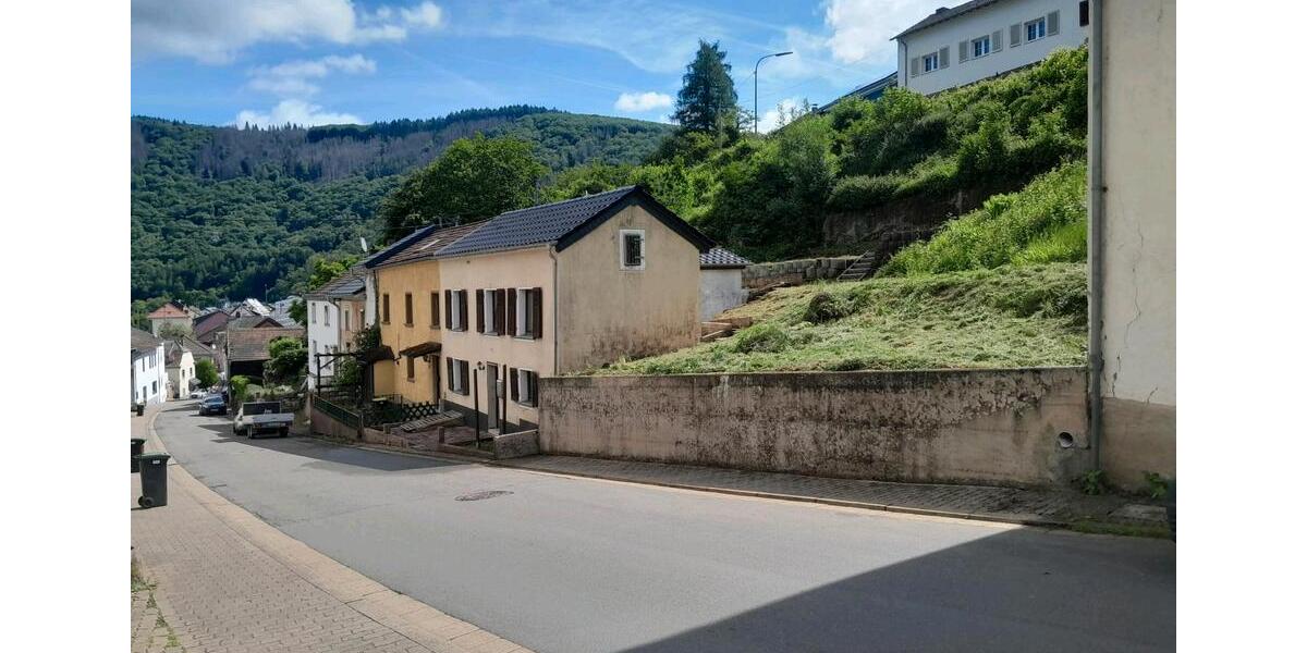 Reihenhaus Mettlach - 3 Zimmer, 80 m&sup2;, 145.000&euro; | Angebot:27166503