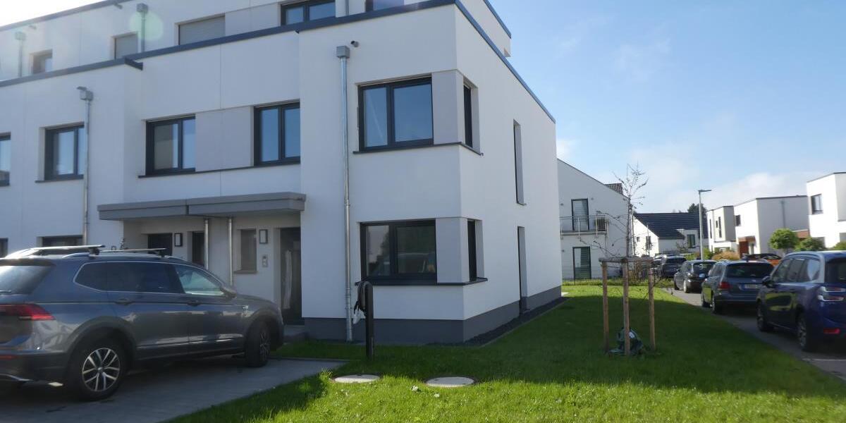 Tarforster Höhe-Passivhäuser mit schöner Dachterrasse, KFW 40 Familenförderung ab 0,01 % möglich - Reihenhaus Trier Kürenz | Angebot:25281255