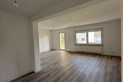 Haus Binsfeld - 5 Zimmer, 134 m&sup2;, 1.270&euro; | Angebot:26897117