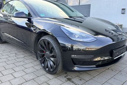 Tesla Model 3 97.990 km 29.950 &euro; Tünsdorf 66693