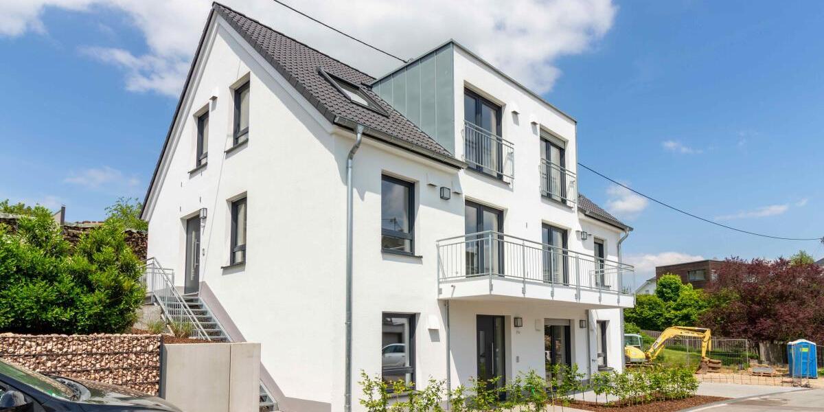 Neues vermietetes 3-Familienhaus als KFW 55 Energiesparhaus in ruhiger Lage Trier-Kernscheid - Mehrfamilienhaus, Wohnhaus Trier Kürenz | Angebot:18822890