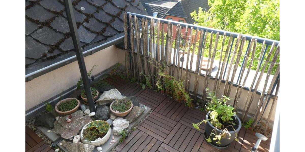 Panoramablick - Schöne Dachgeschoßwohnung mit Balkon+ Dachterrasse Trier-Süd - Dachgeschoßwohnung Trier Kürenz | Angebot:27429233